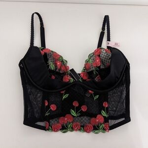 NWT! Victoria's Secret Very Sexy Bra Cherry Lace Embroidery Black Size 32C
